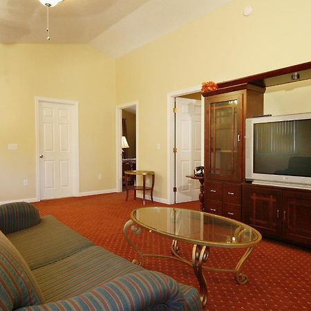 Exit 5 Resort & Condominium Saco Room photo