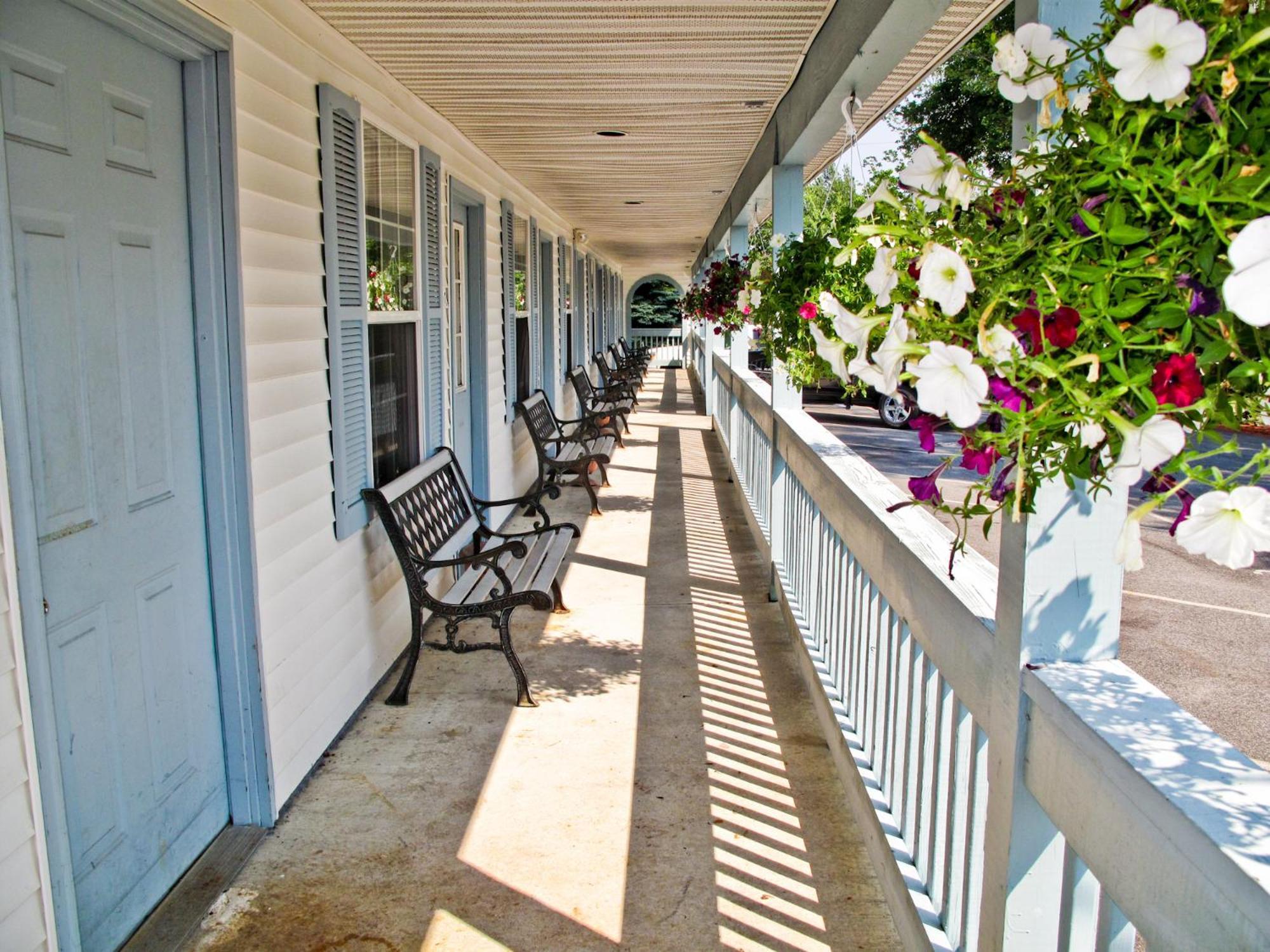 Exit 5 Resort & Condominium Saco Exterior photo
