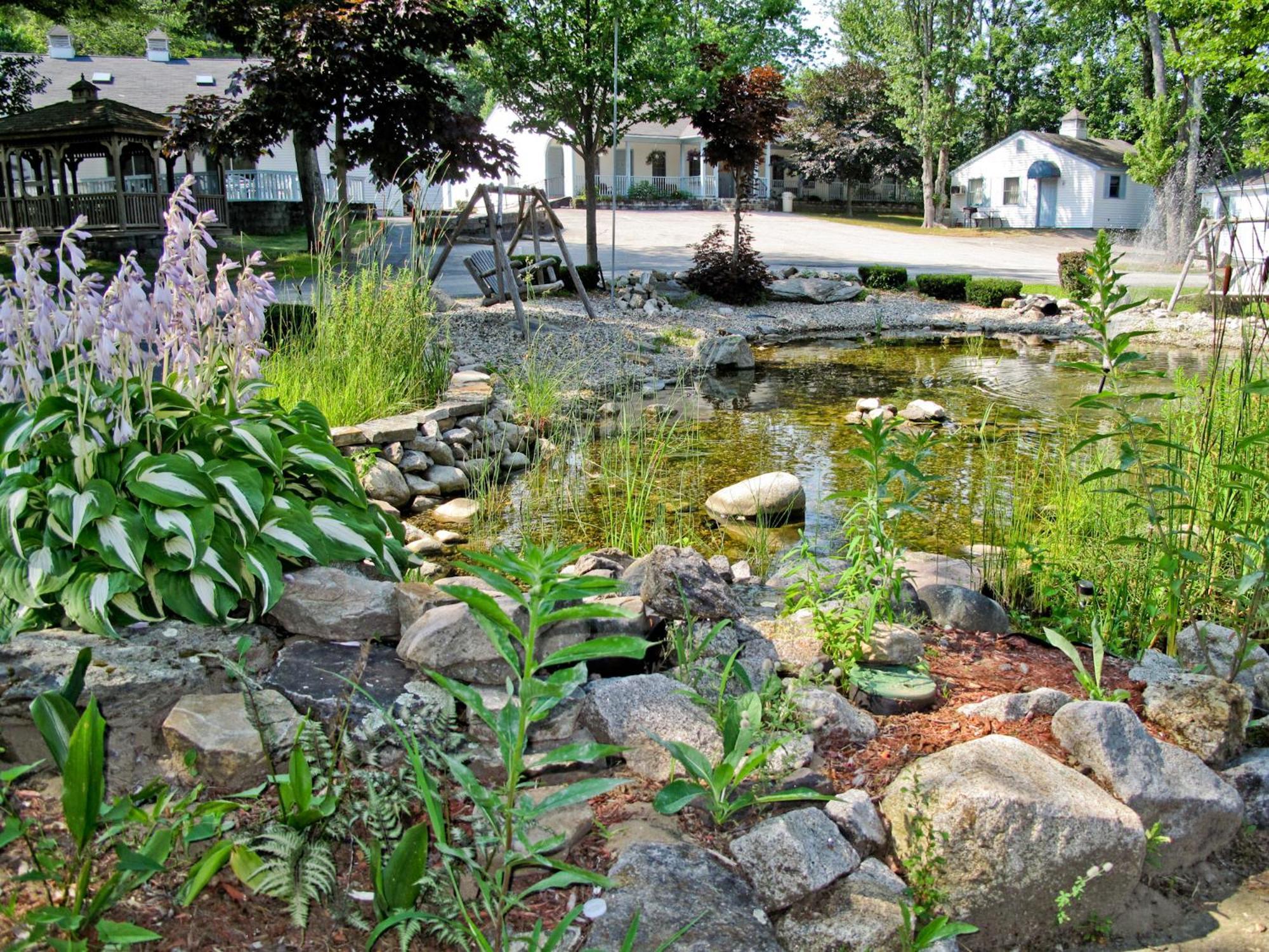 Exit 5 Resort & Condominium Saco Exterior photo